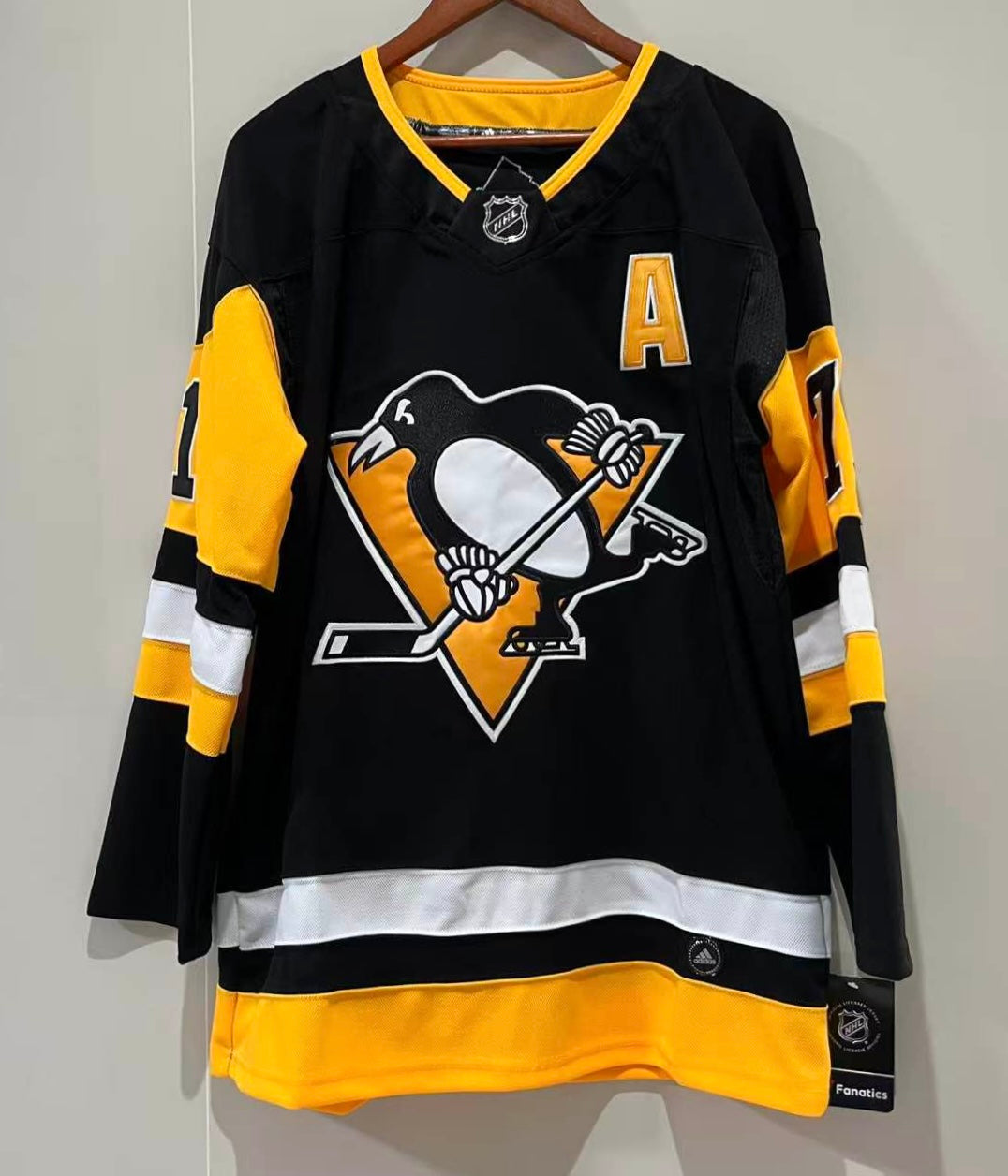 Evgeni Malkin YOUTH KIDS Pittsburgh Penguins Official NHL product image 3