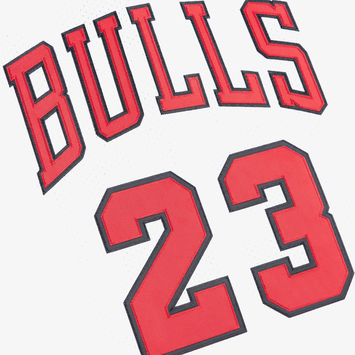 Chicago Bulls Mitchell & Ness Authentic Jersey Home Michael Jordan 1995-96 product image 6, provided for visual reference