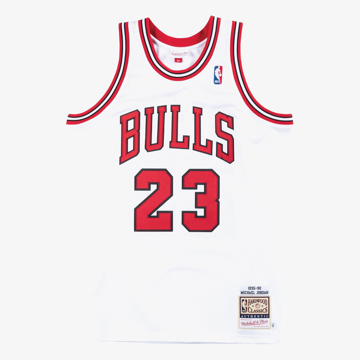 Chicago Bulls Mitchell & Ness Authentic Jersey Home Michael Jordan 1995-96 product image 2, provided for visual reference