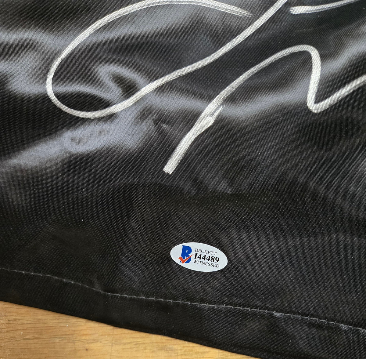Floyd Mayweather Autographed Boxing trunks Beckett COA product image 2