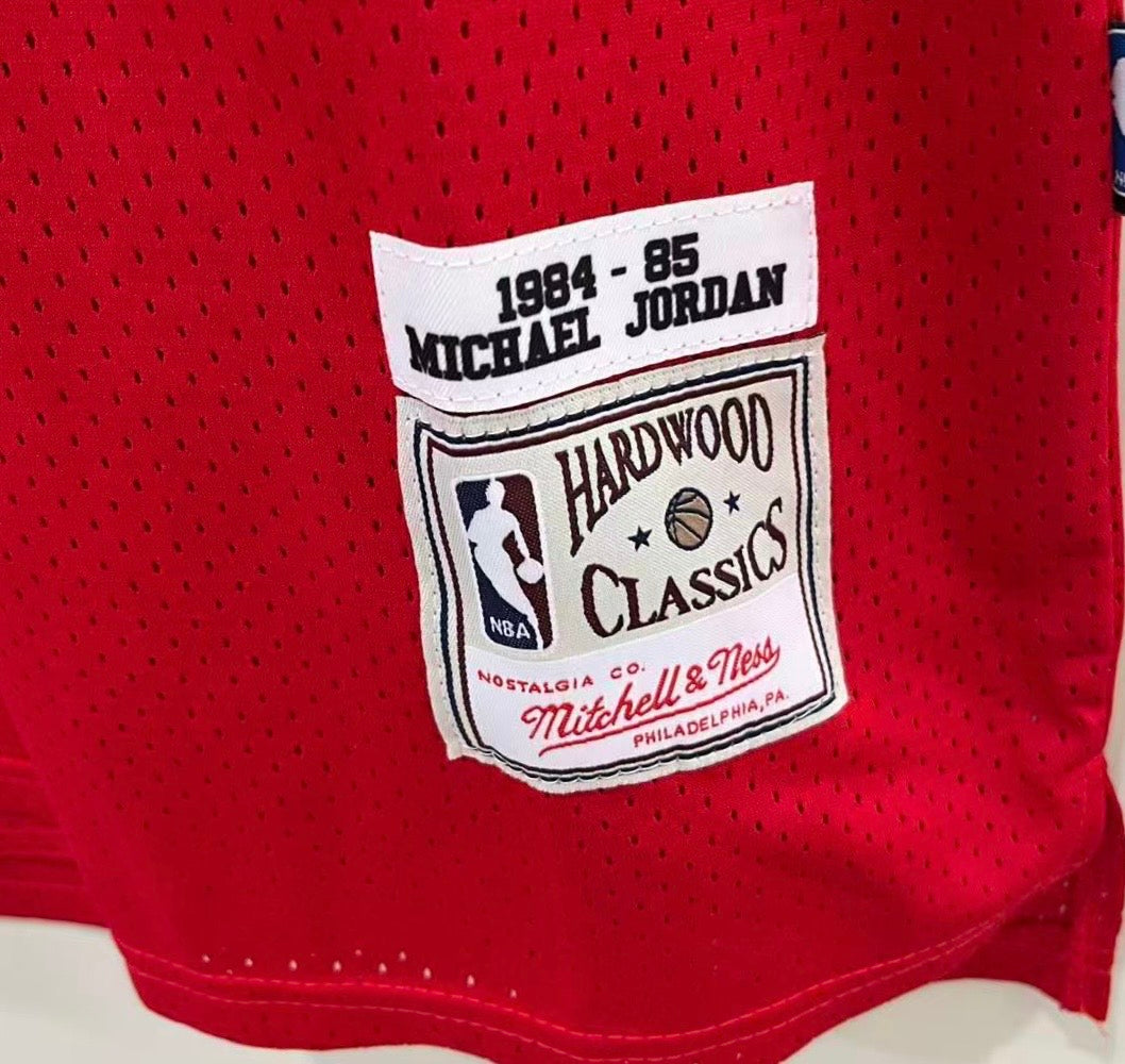 Michael Jordan Chicago Bulls 1984-85 Rookie Year Official product image 3