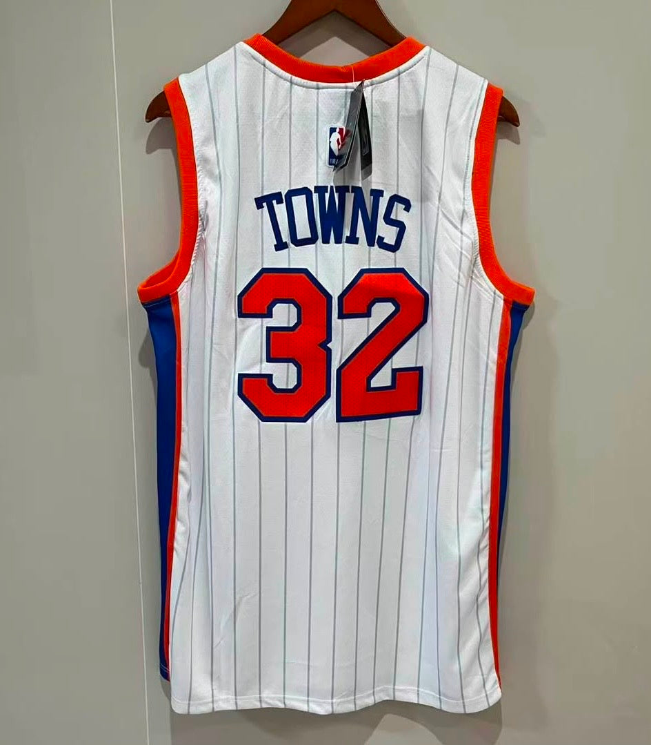 Karl-Anthony Towns YOUTH KIDS New York Knicks Official Nike product image 1