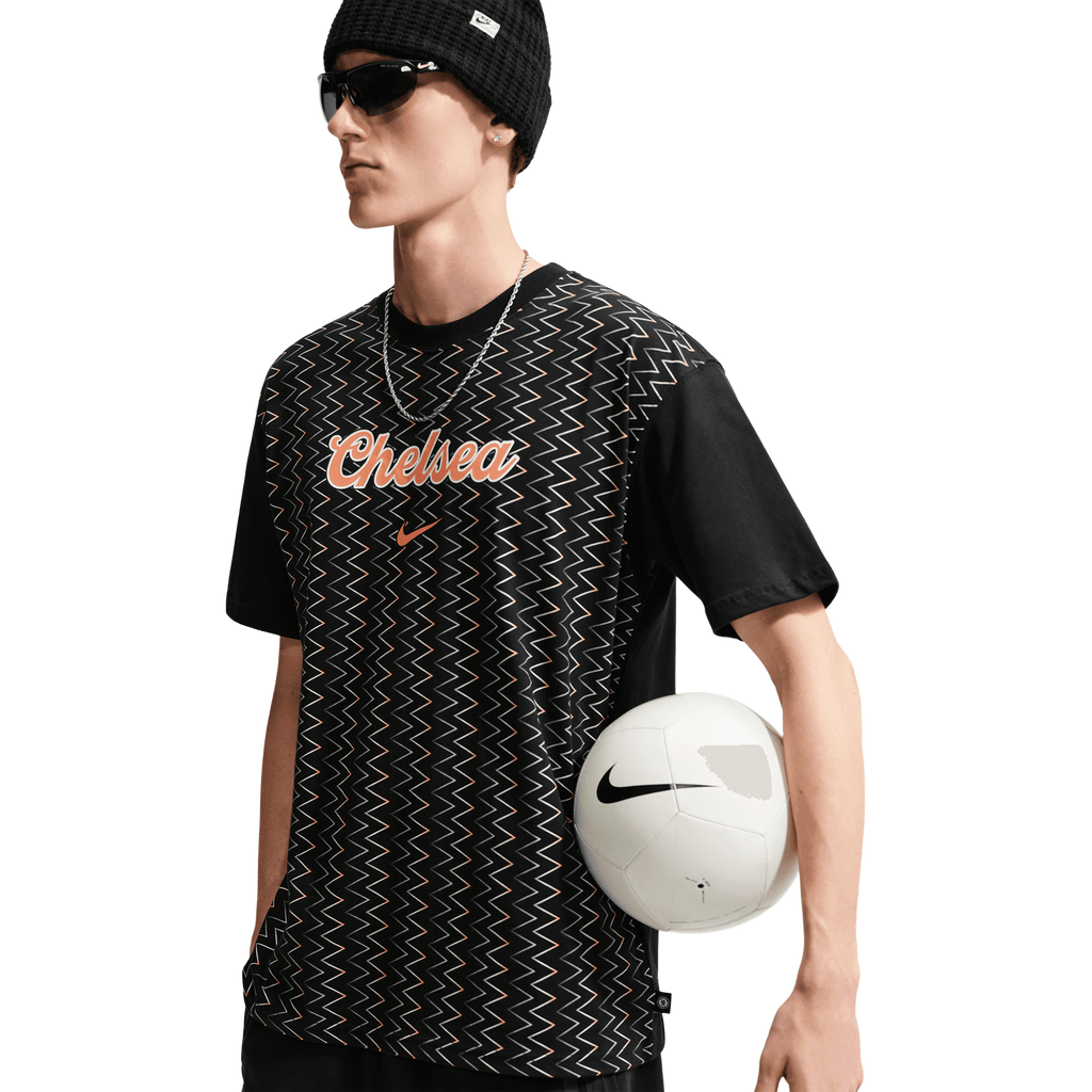 Nike Chelsea FC Men T-Shirt product image 1, provided for visual reference and product detail review