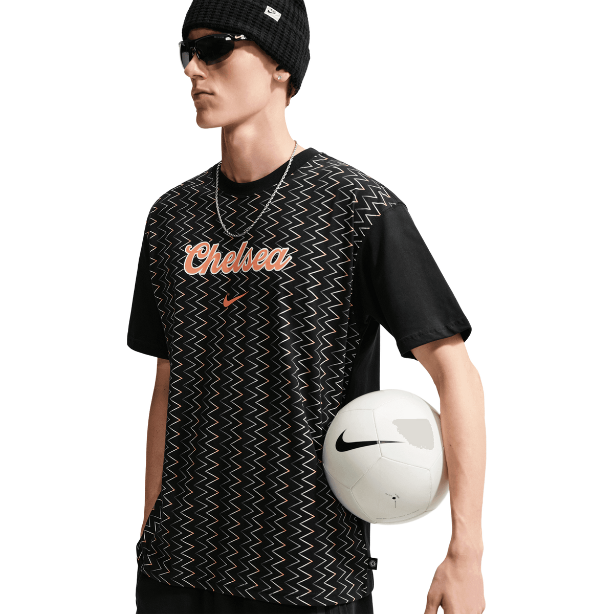 Nike Chelsea FC Men T-Shirt product image 1, provided for visual reference and product detail review