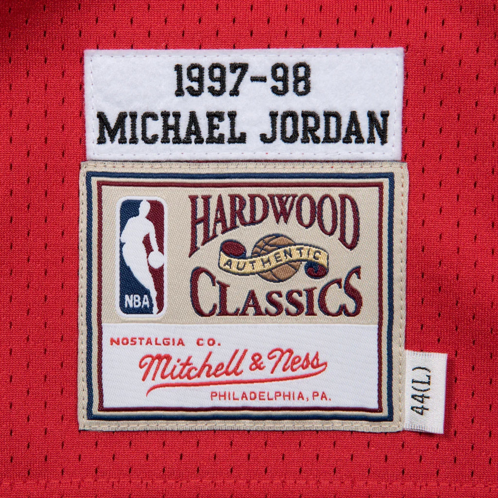 Michael Jordan Chicago Bulls 1997-98 Official NBA Jersey product image 3