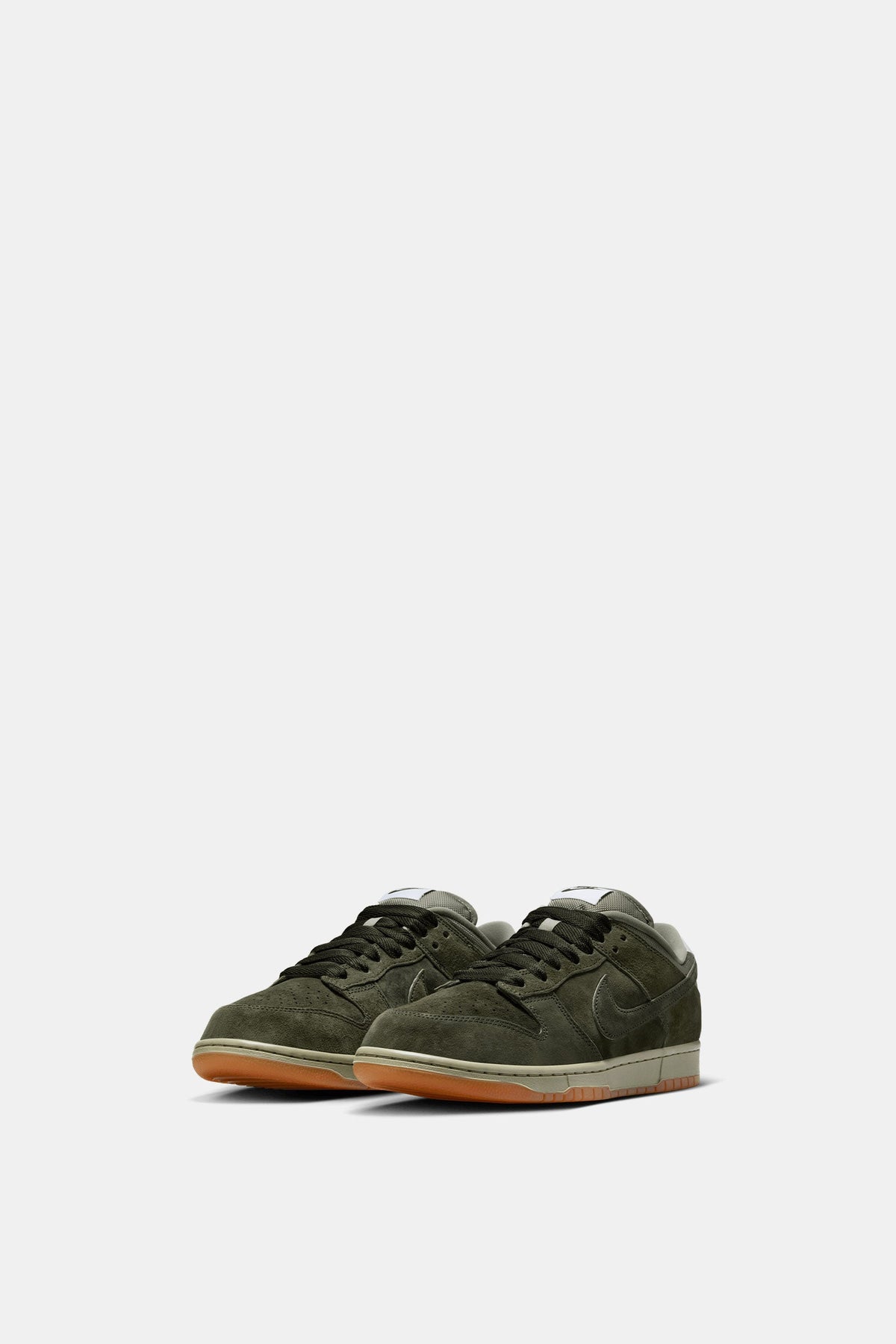 Nike SB Dunk Low Pro B product image 2, provided for visual reference and product detail review