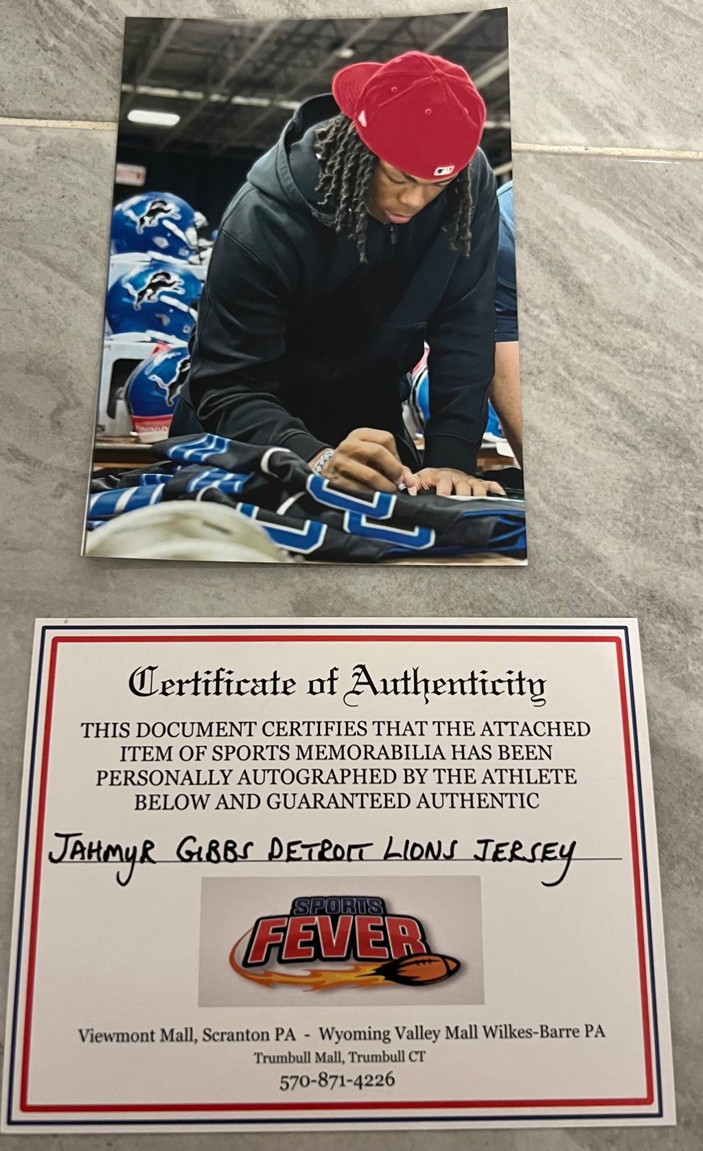 Jahmyr Gibbs Autographed Detroit Lions Jersey with COA & product image 4