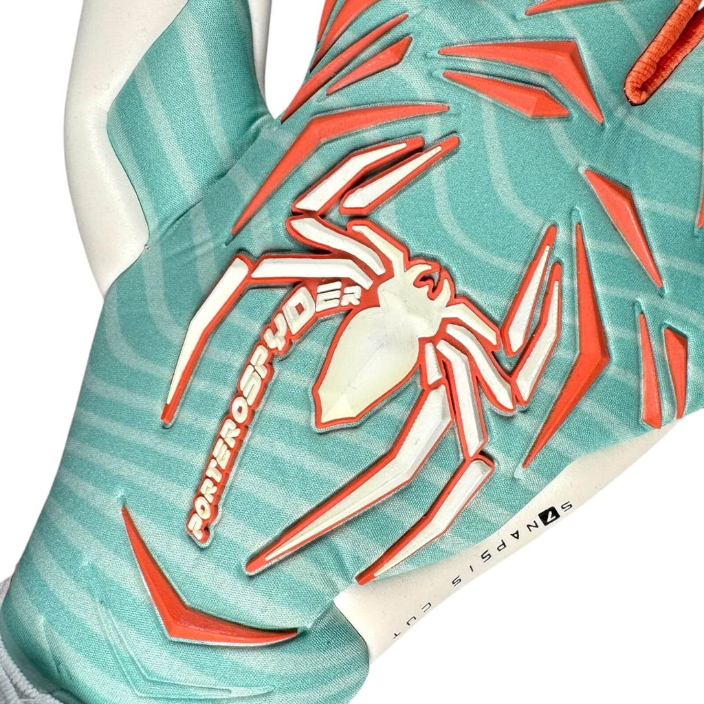 Portero Spyder Earth Pro-Plus Goalkeeper Gloves product image 4, provided for visual reference and product detail review