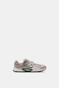 Nike V5 RNR product image 1, provided for visual reference and product detail review