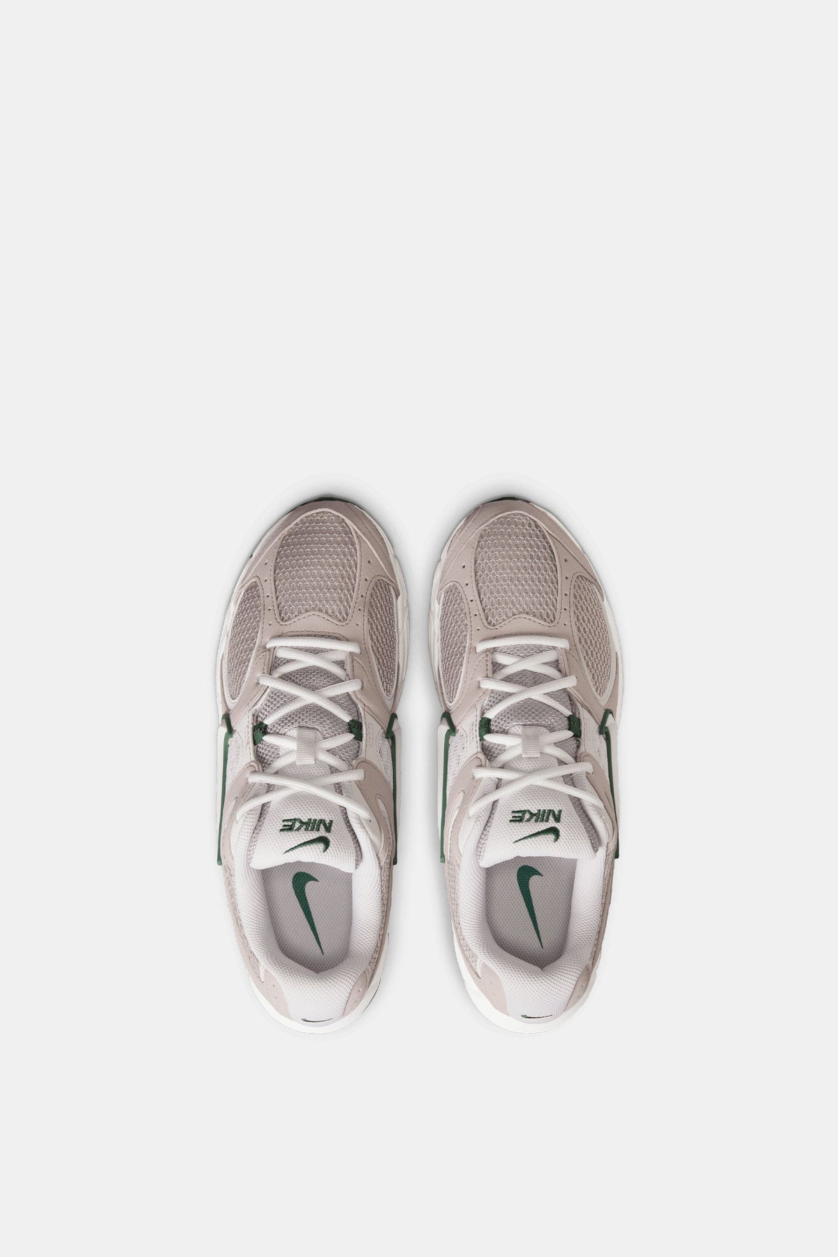 Nike V5 RNR product image 4, provided for visual reference and product detail review