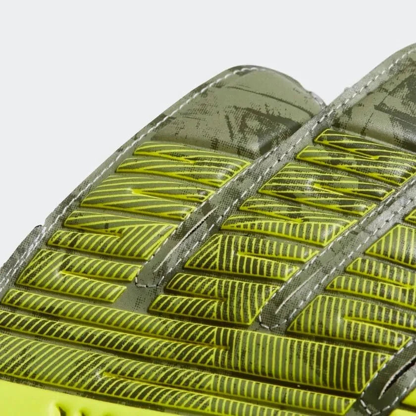 adidas Predator Training Goalkeeper Gloves - Camo-Yellow product image 3, provided for visual reference and product detail
