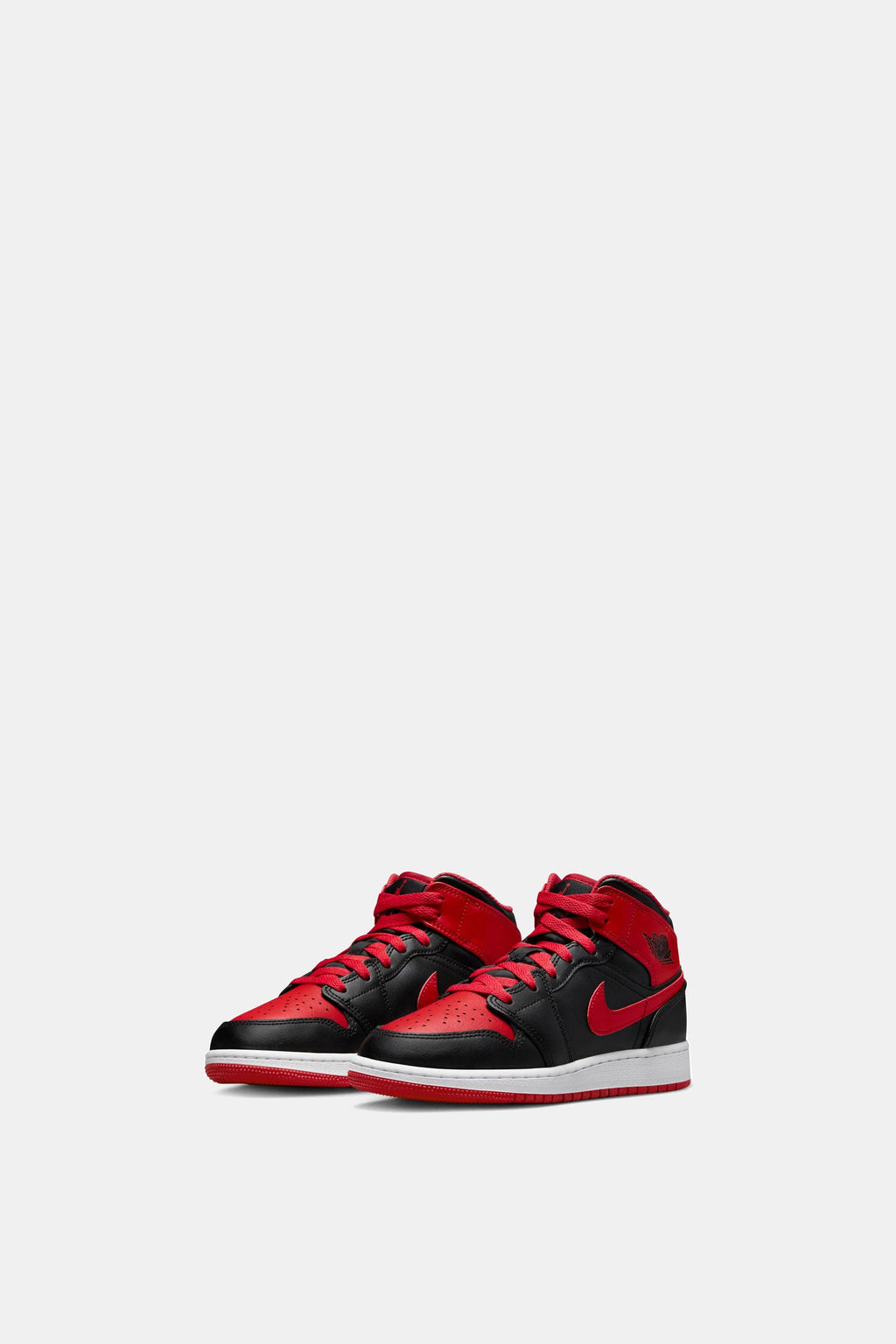 Air Jordan 1 Mid (Gs) product image 2, provided for visual reference and product detail review